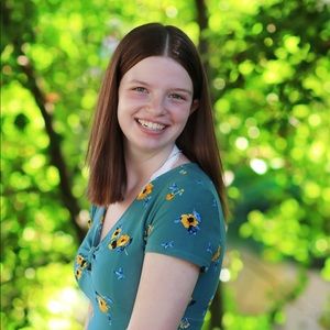 Meet your Posher, Hannah